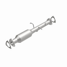 Load image into Gallery viewer, Magnaflow 96-03 Chevrolet S10 2.2L Direct Fit Converter - Additional View 5