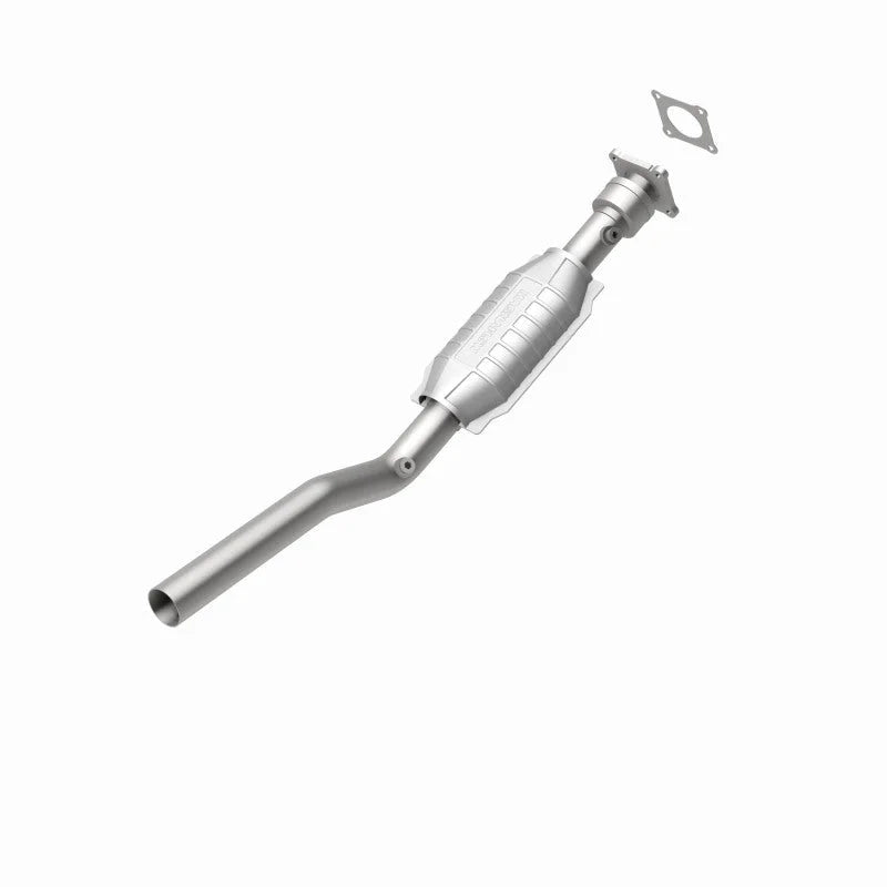 Magnaflow 96-97 Chrysler Cirrus 2.4L Direct Fit Converter - Side View