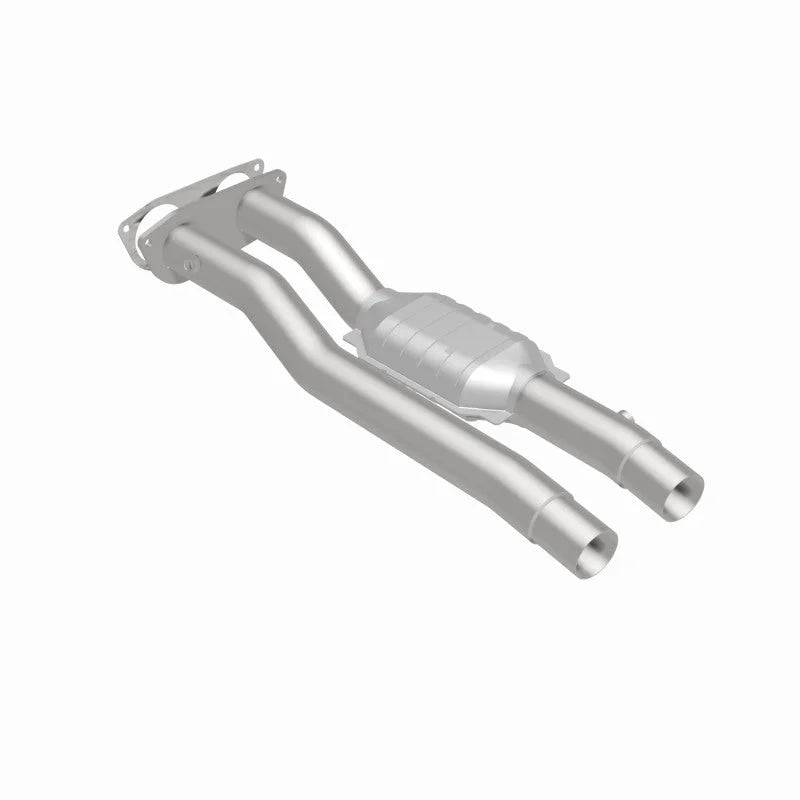 Magnaflow 96-99 Chevy C2500 Suburban 7.4L Direct Fit Converter - Additional View 8
