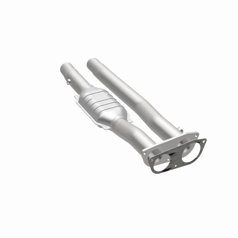 Magnaflow 96-99 Chevy C2500 Suburban 7.4L Direct Fit Converter - Additional View 9