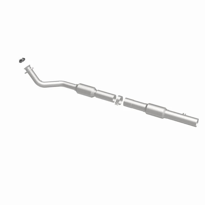 Magnaflow 97-00 Express 1500 5.7 OEM Undrbdy Direct Fit Converter - Installation View