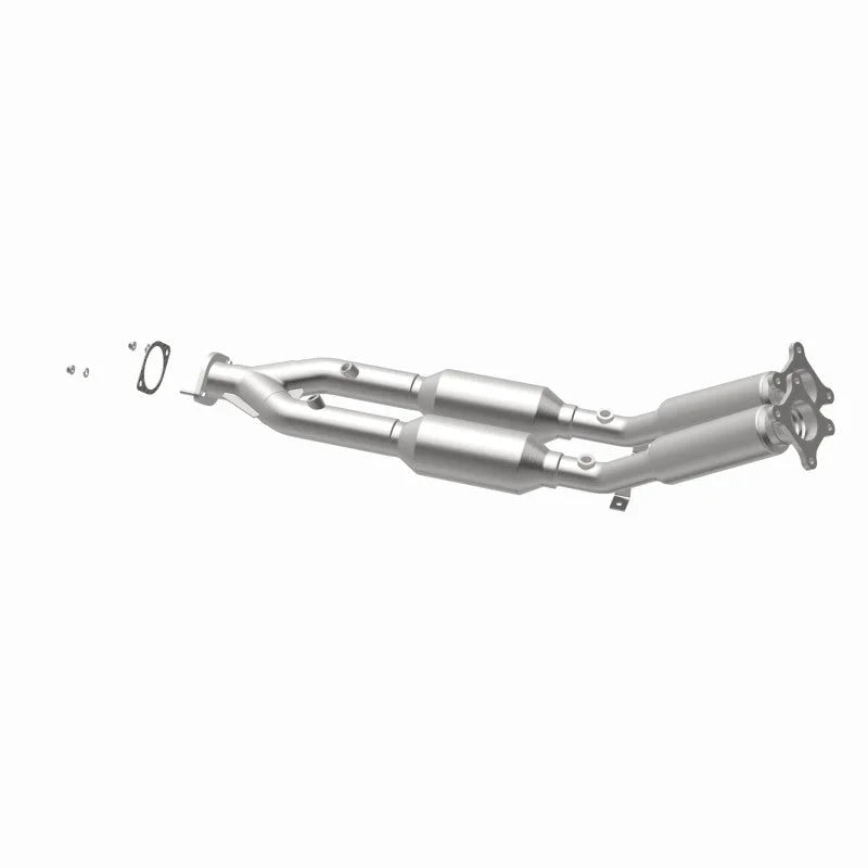 Magnaflow 99-01 Volvo S80 2.8L Direct Fit Converter - Installation View