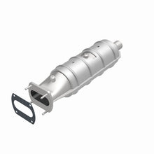 Load image into Gallery viewer, Magnaflow CA Direct Fit Converter fits 1988-1995 Ford E-250 Econoline / 1987-1991 Ford E-250 Econoline Club WAGON / 1987-1...