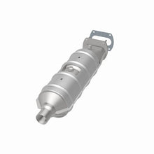 Load image into Gallery viewer, Magnaflow CA Direct Fit Converter fits 1988-1995 Ford E-250 Econoline / 1987-1991 Ford E-250 Econoline Club WAGON / 1987-1...