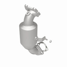 Load image into Gallery viewer, Magnaflow CARB Compliant DirectFit Catalytic Converter fits 2014-2016 Ram ProMaster 1500 / ProMaster 2500 / ProMaster 3500...