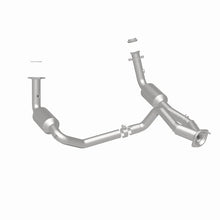 Load image into Gallery viewer, Magnaflow California Direct Fit Converter 03 Cadillac Tahoe 4.8L - Additional View 15