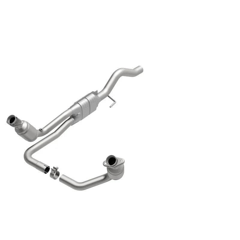 Magnaflow Conv DF 00-03 Dakota 4.7L - Installation View