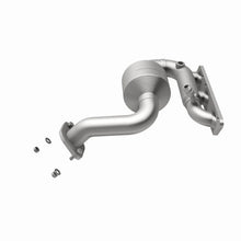 Load image into Gallery viewer, Magnaflow Conv DF 00-03 Ford Taurus 3.0L - Additional View 7