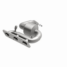 Load image into Gallery viewer, Magnaflow Conv DF 00-03 Ford Taurus 3.0L mani - Additional View 15