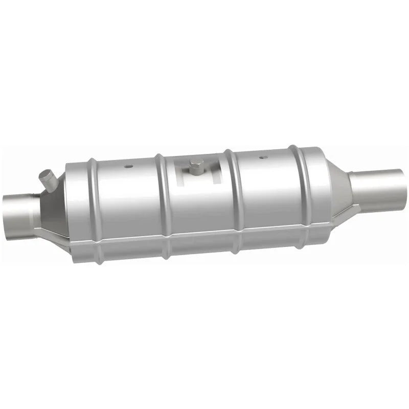 Magnaflow Conv DF 00-05 Ford Excursion / 99-04 F-250 SD / 99-04 F-350 SD (California) - Back View