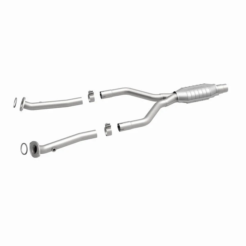 Magnaflow Conv DF 01-06 Lexus LS430 4.3L Rear - Installation View