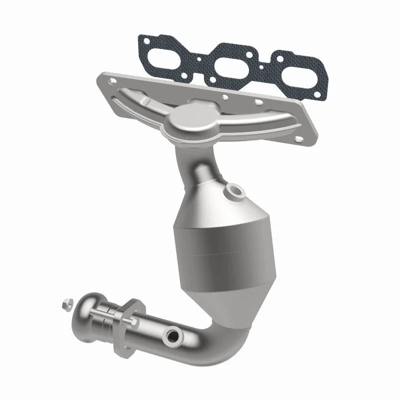 Magnaflow Conv DF 02-05 Ford Escape 3.0L - Back View