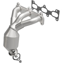 Load image into Gallery viewer, Magnaflow Conv DF 02-06 Hyundai Sonata 2.7L - Side View