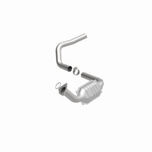 Load image into Gallery viewer, Magnaflow Conv DF 03-06 Hummer H2 6.0L D/S - Additional View 14