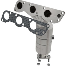 Load image into Gallery viewer, Magnaflow Conv DF 04-05 Suzuki Verona 2.5L - Main Product View