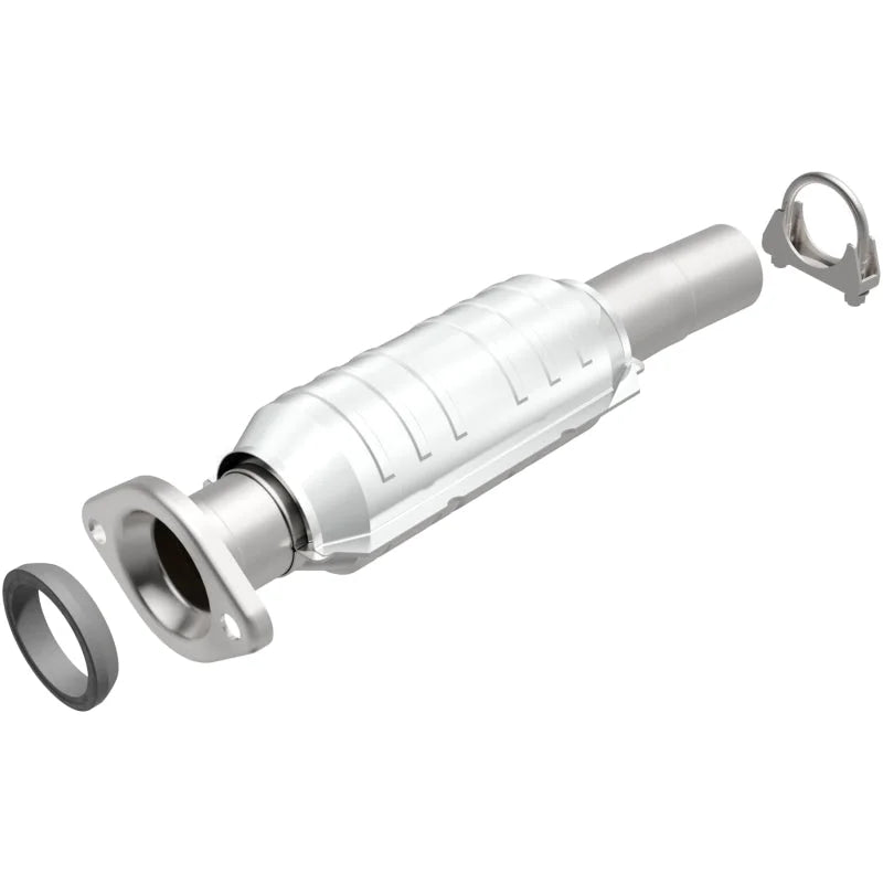 Magnaflow Conv DF 04-06 Toyota Sienna 3.3L AWD Rear - Main Product View