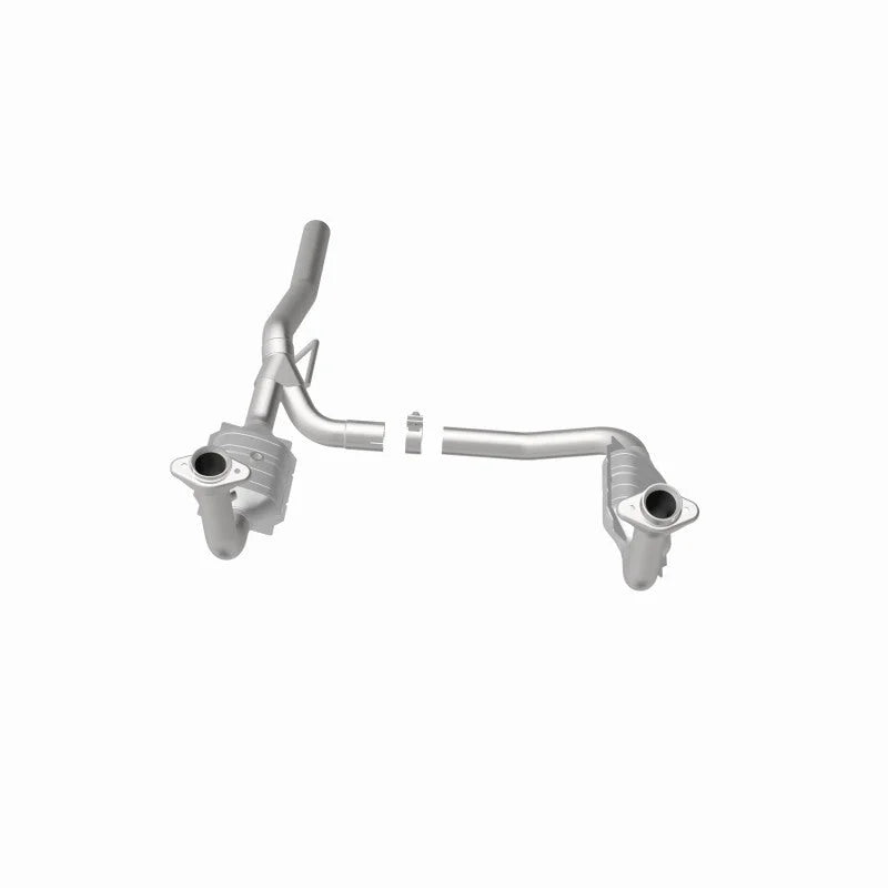 Magnaflow Conv DF 07-11 Dodge Nitro 4.0L - Installation View
