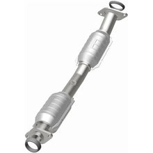Load image into Gallery viewer, Magnaflow Conv DF 07-12 Nissan Versa 1.8L - Back View