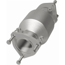 Load image into Gallery viewer, Magnaflow Conv DF 08-09 Accord 3.5L rear - Additional View 5