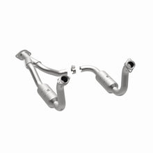 Load image into Gallery viewer, Magnaflow Conv DF 08-10 Ford F-250/F-250 SD/F-350/F-350 SD 5.4L/6.8L / F-450 SD 6.8L Y-Pipe Assembly - Additional View 15