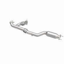 Load image into Gallery viewer, Magnaflow Conv DF 09-12 Nissan Murano 3.5L - Installation View