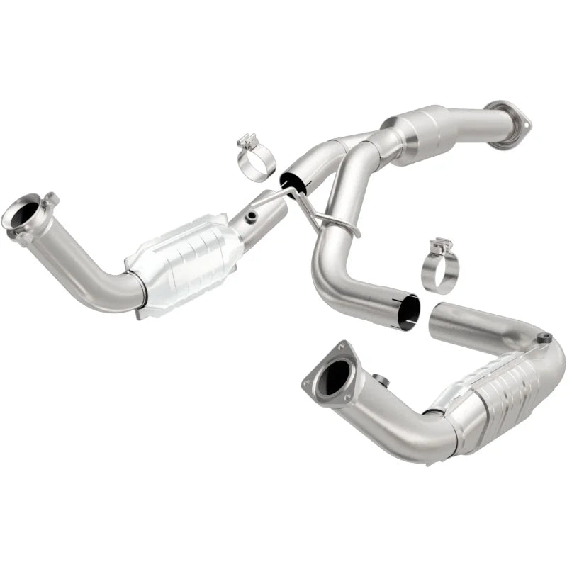 Magnaflow Conv DF 11-13 Chev Silverado 2500 HD/3500 HD 6.0L - Main Product View