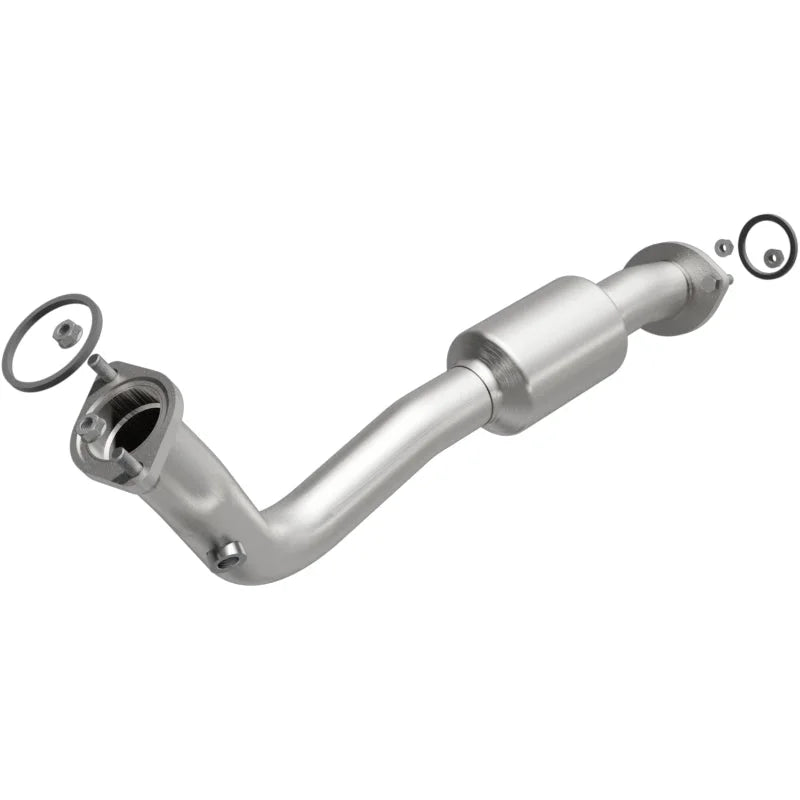 Magnaflow Conv DF 13-15 RAV4 2.5 Underbody - Main Product View