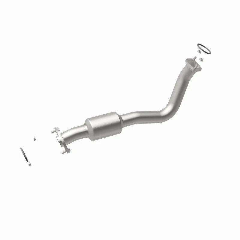 Magnaflow Conv DF 13-15 RAV4 2.5 Underbody - Installation View
