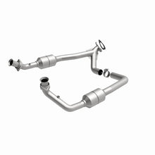 Load image into Gallery viewer, Magnaflow Conv DF 2002 Ford E-Series Vans 5.4L - Additional View 10