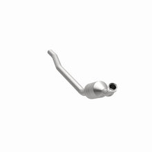 Load image into Gallery viewer, Magnaflow Conv DF 2006-2011 R350 3.5 L Underbody - Additional View 5