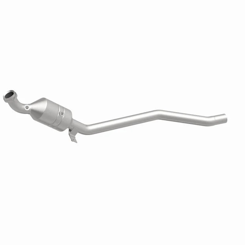 Magnaflow Conv DF 2006-2011 R350 3.5 L Underbody - Additional View 7