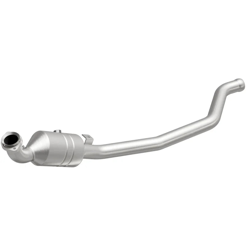 Magnaflow Conv DF 2006-2011 R350 3.5 L Underbody - Main Product View