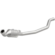 Load image into Gallery viewer, Magnaflow Conv DF 2006-2011 R350 3.5 L Underbody - Main Product View