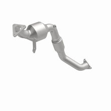 Load image into Gallery viewer, Magnaflow Conv DF 2007-2010 Q7 V6 3.6 OEM Underbody - Additional View 10