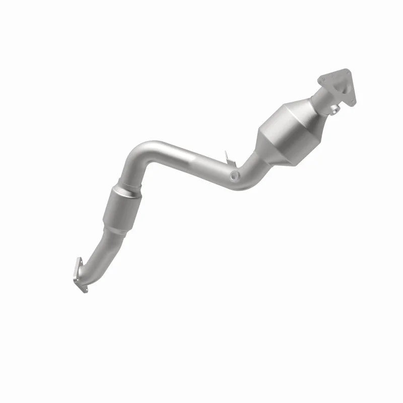 Magnaflow Conv DF 2007-2010 Q7 V6 3.6 OEM Underbody - Installation View