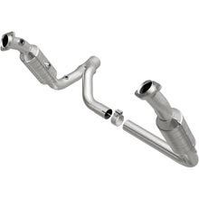 Load image into Gallery viewer, Magnaflow Conv DF 2007 Ram 1500 V8 5.7 OEM Underbody - Main Product View