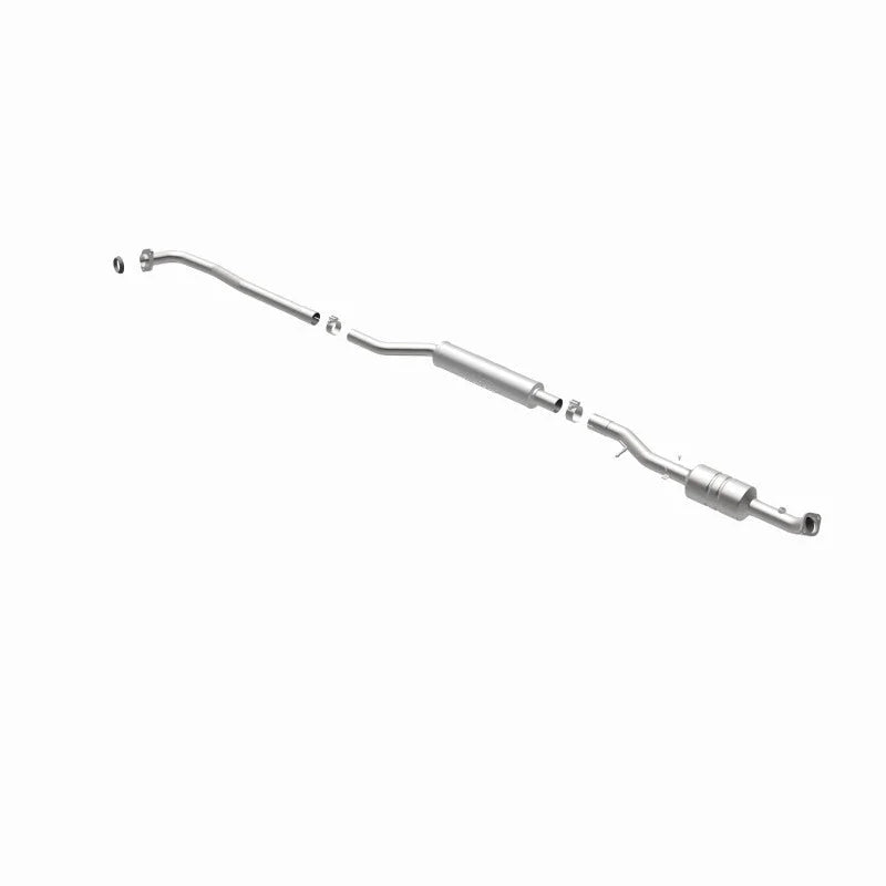 Magnaflow Conv DF 2008-2009 OUTLANDER 2.4 L Underbody - Side View