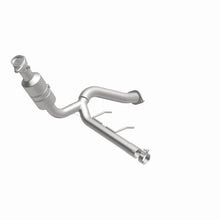 Load image into Gallery viewer, Magnaflow Conv DF 2009-2010 F-150 4.6 L Underbody - Back View