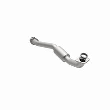 Load image into Gallery viewer, Magnaflow Conv DF 2009-2012 Highlander 2.7 L Underbody - Back View