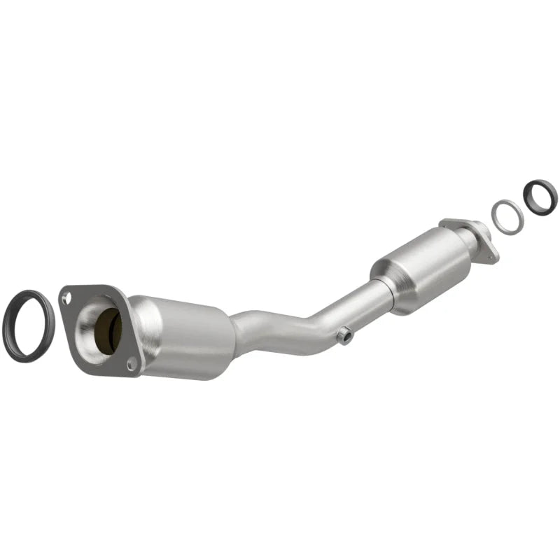Magnaflow Conv DF 2009-2013 Cube 1.8 L Underbody - Main Product View