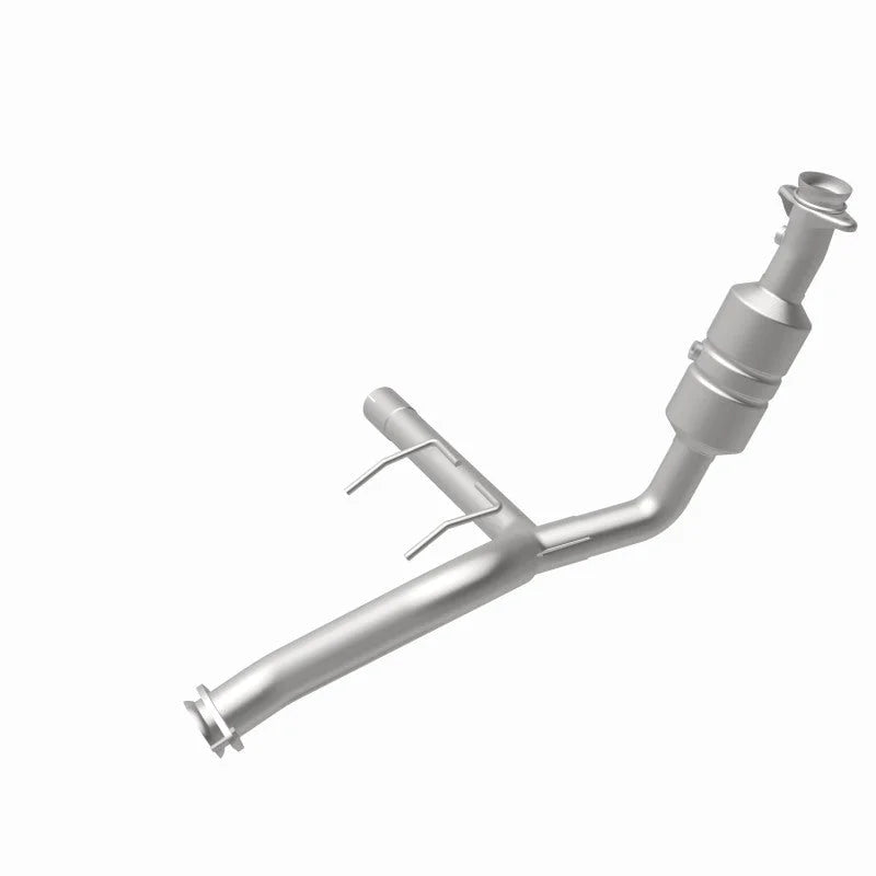 Magnaflow Conv DF 2009 f-150 V8 5.4 OEM Underbody - Side View