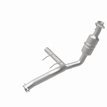Load image into Gallery viewer, Magnaflow Conv DF 2009 f-150 V8 5.4 OEM Underbody - Side View