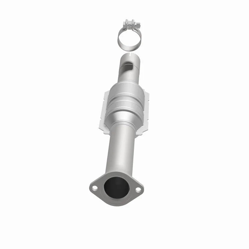 Magnaflow Conv DF 2010-2012 VENZA 2.7L Underbody - Installation View