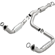 Load image into Gallery viewer, Magnaflow Conv DF 2011-2012 EXPRESS 2500 6.0L 6.0L Underbody - Main Product View