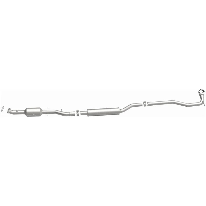 Magnaflow Conv DF 2011-2013 Outlander L4 2.4 OEM Underbody - Installation View