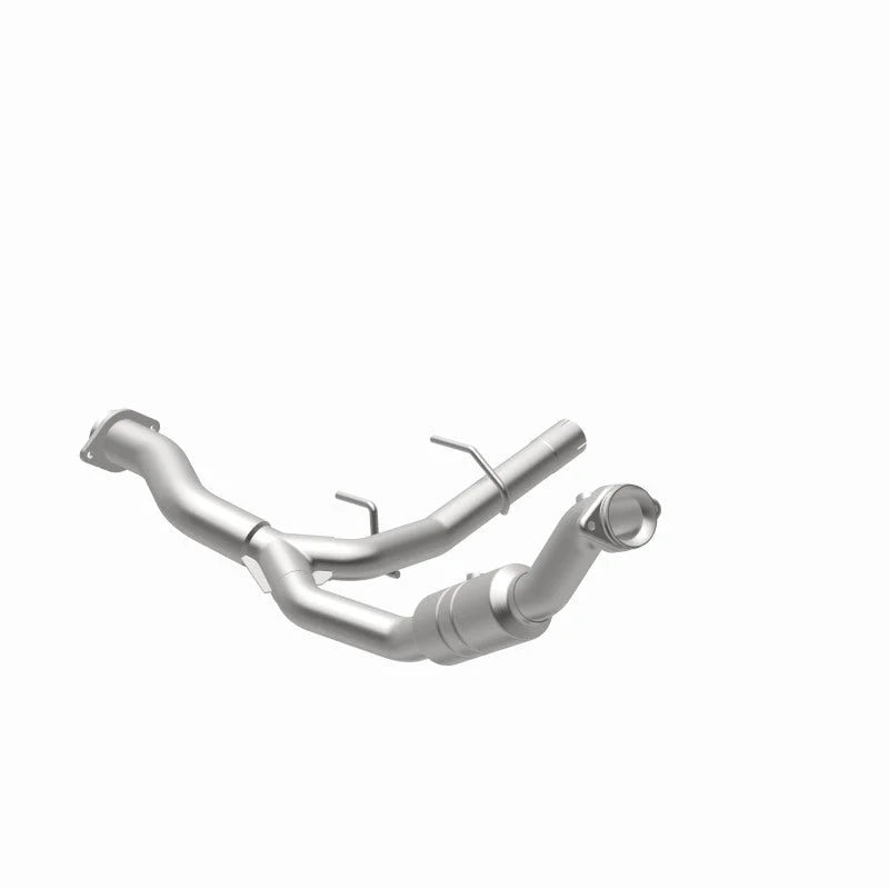 Magnaflow Conv DF 2011-2014 F-150 V6 3.5L OEM Underbody - Back View