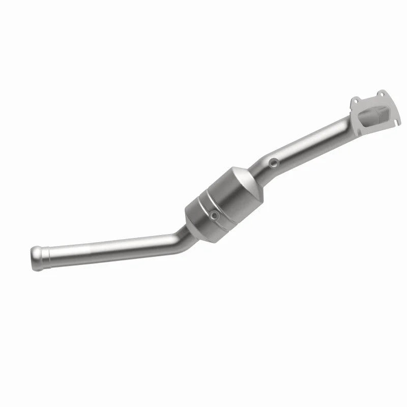 Magnaflow Conv DF 2011 Grand Cherokee 3.6L DS - Back View