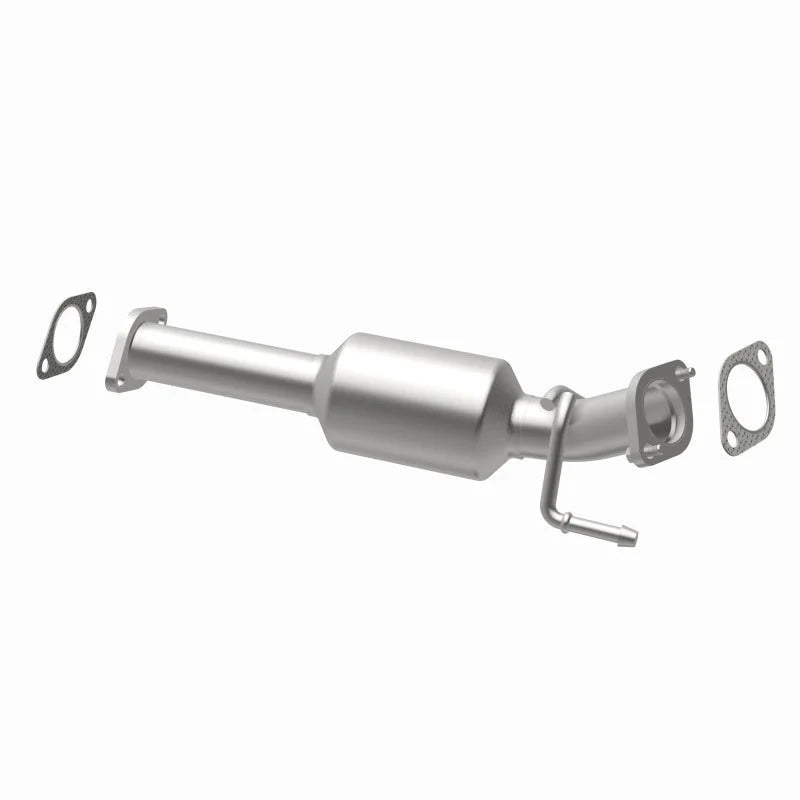 Magnaflow Conv DF 2012-2014 Sonic L4 1.8 OEM Underbody - Installation View
