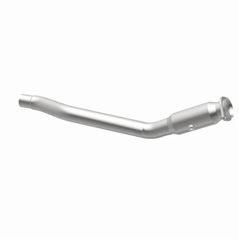 Magnaflow Conv DF 2012-2015 Grand Cherokee V8 6.4 OEM Underbody - Installation View