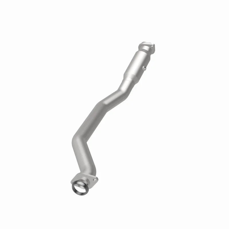 Magnaflow Conv DF 2012-2017 Grand Cherokee V8 6.4 OEM Underbody - Installation View